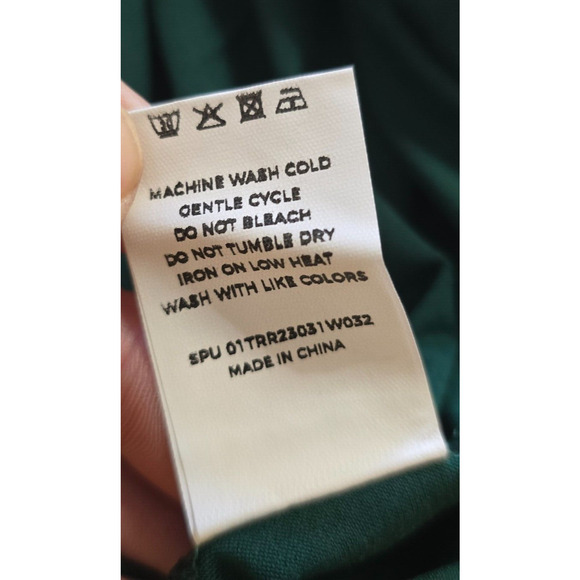 Bloomchic T-Shirt Women's 2X Green Solid Ruffle Short Sleeve Lace V-Neck NWT - Picture 7 of 13